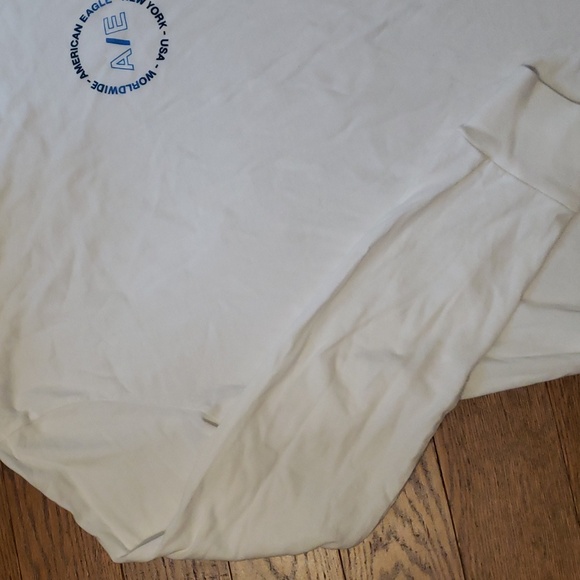 AE White and Blue Long Sleeve - Picture 4 of 7